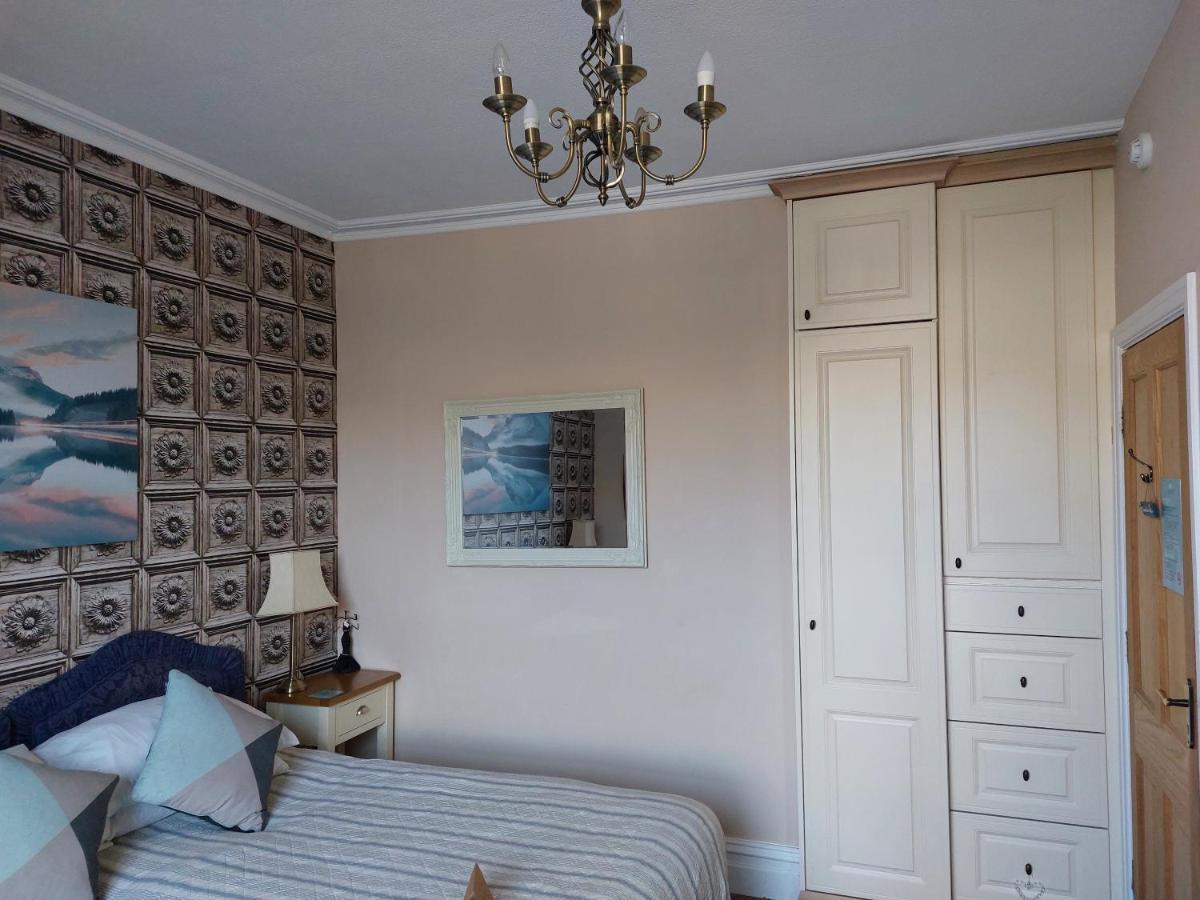 Invergarry Room Only Guest House For Adults Windermere Eksteriør billede