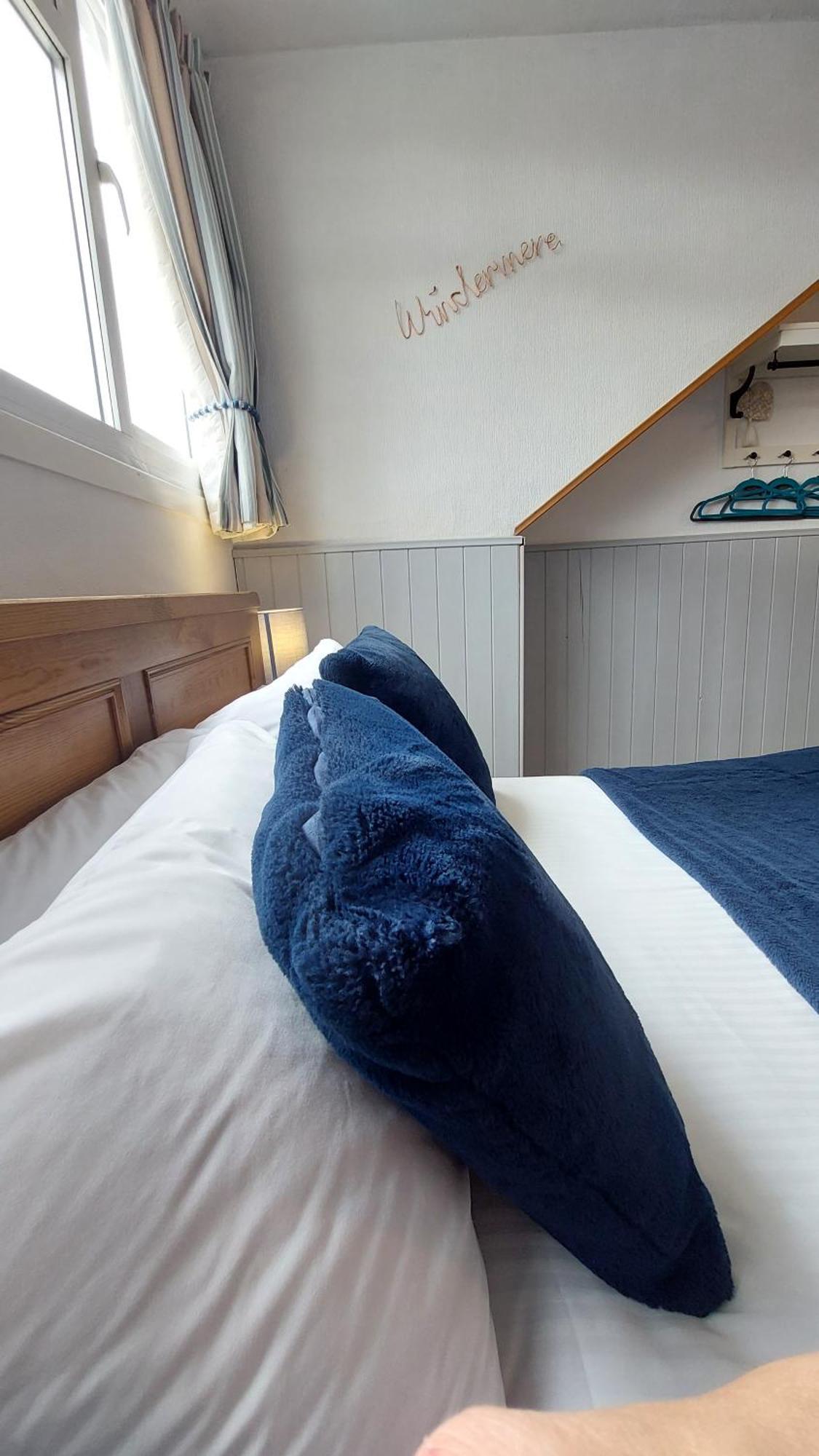 Invergarry Room Only Guest House For Adults Windermere Eksteriør billede